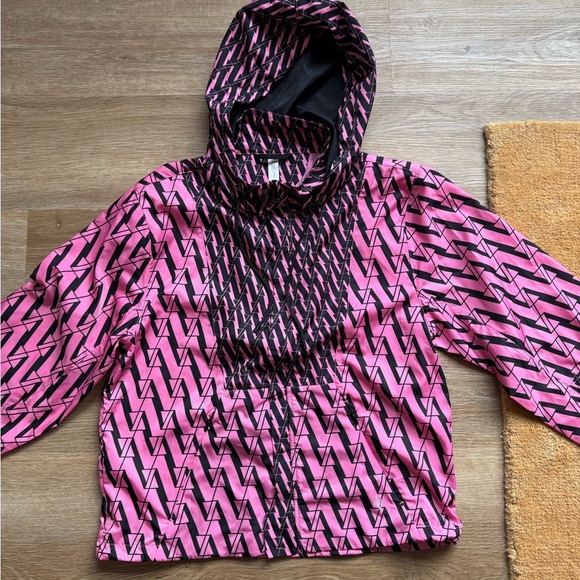 🖤💓ALL ACCESS Bandier Black & Pink Cropped Windbreaker Rain Jacket - Picture 3 of 5